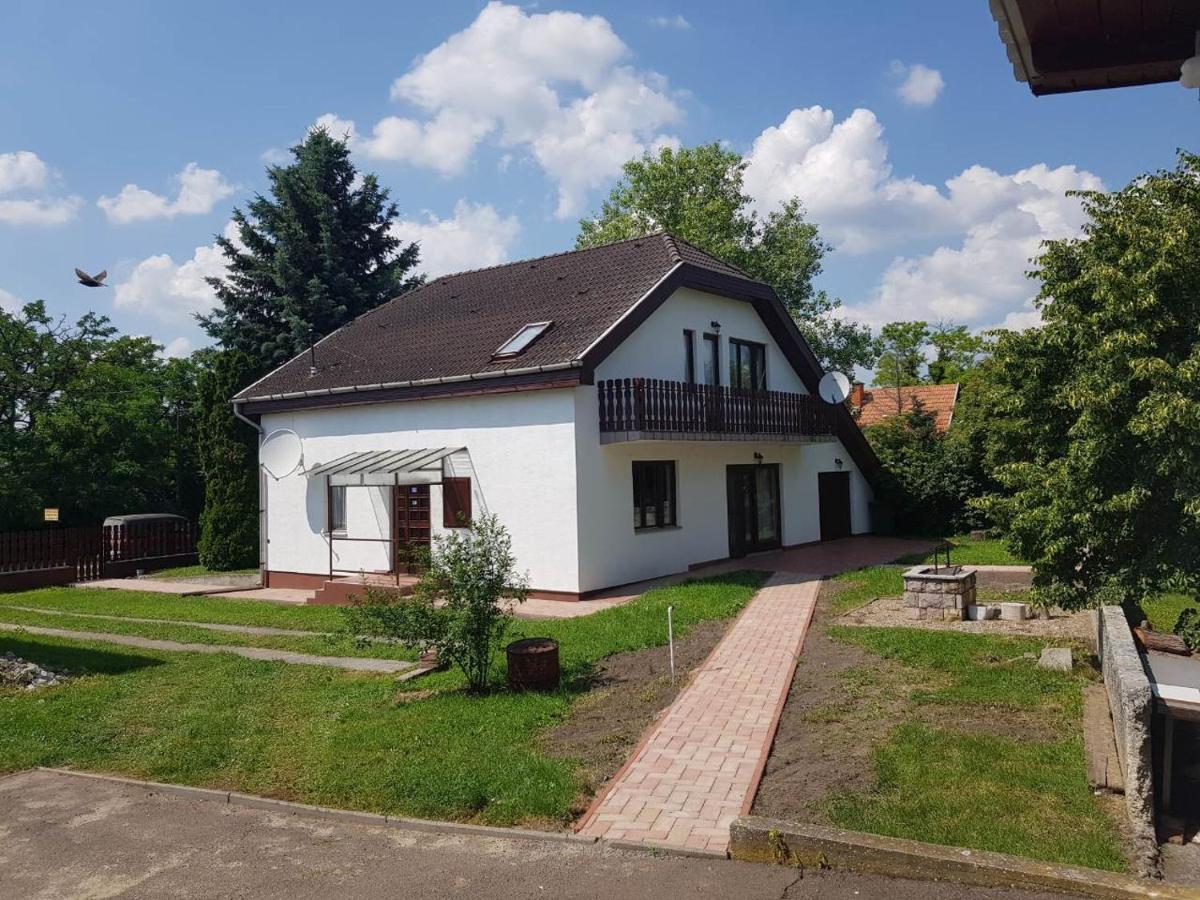 Czinege Vendégház - Nagy ház Poroszló Esterno foto